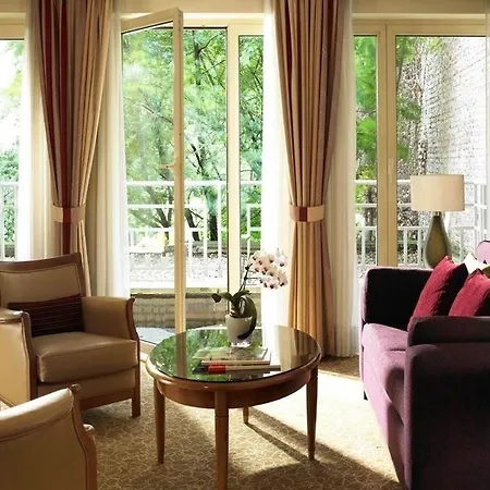 Marriott Executive 4*